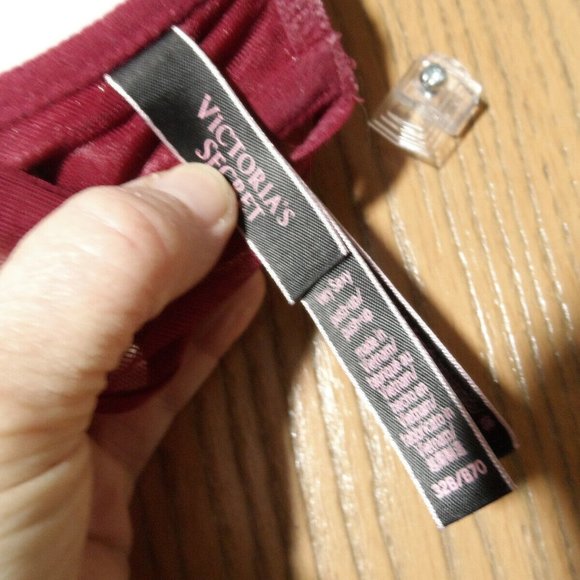 VICTORIA'S SECRET Very Sexy Push Up Bra 32B Red Rhinestone Heavily padded T-back - Picture 5 of 6